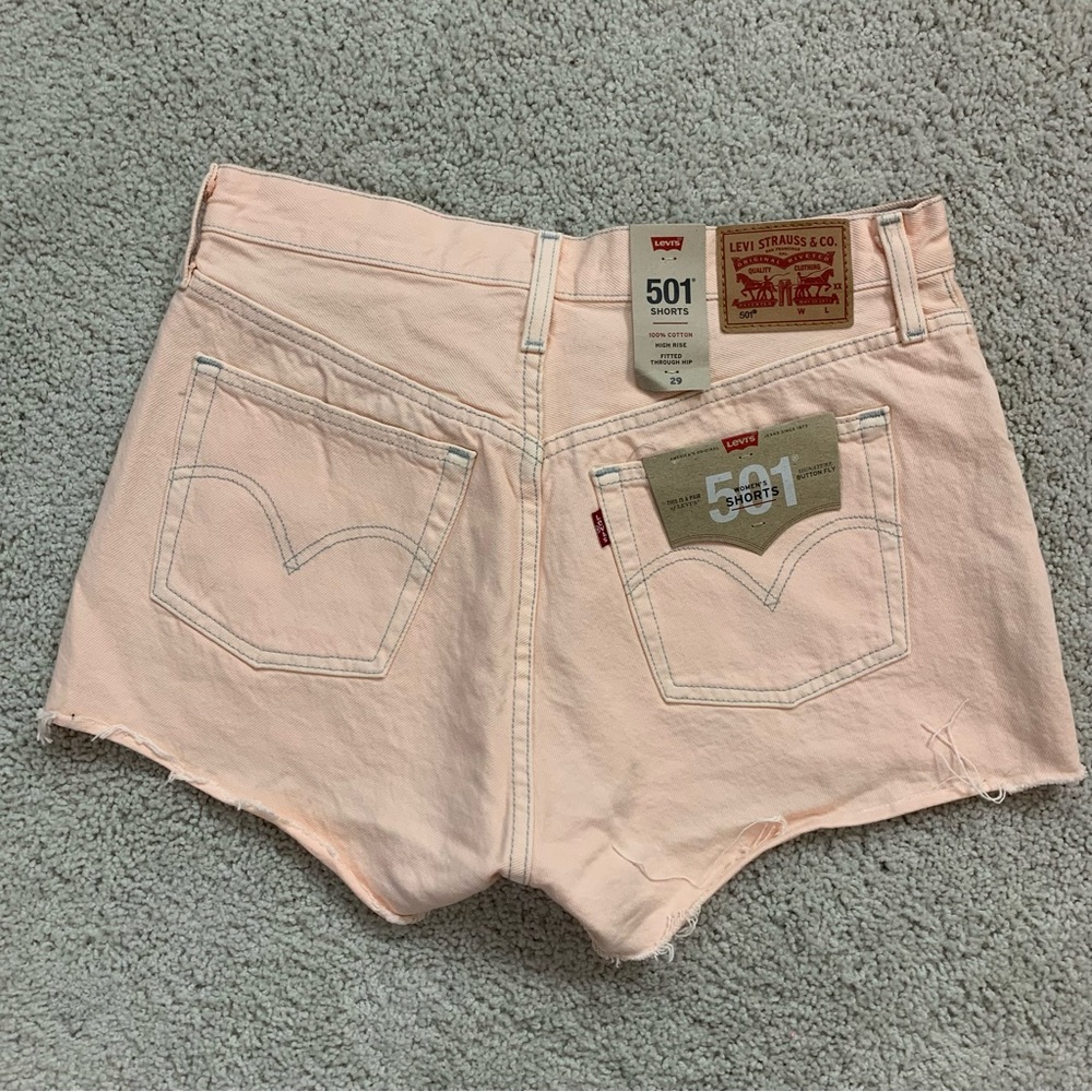 NWT! Women's LEVIS 501 High Rise PEACH Denim BUTTON FLY Jean SHORTIE SHORTS  29